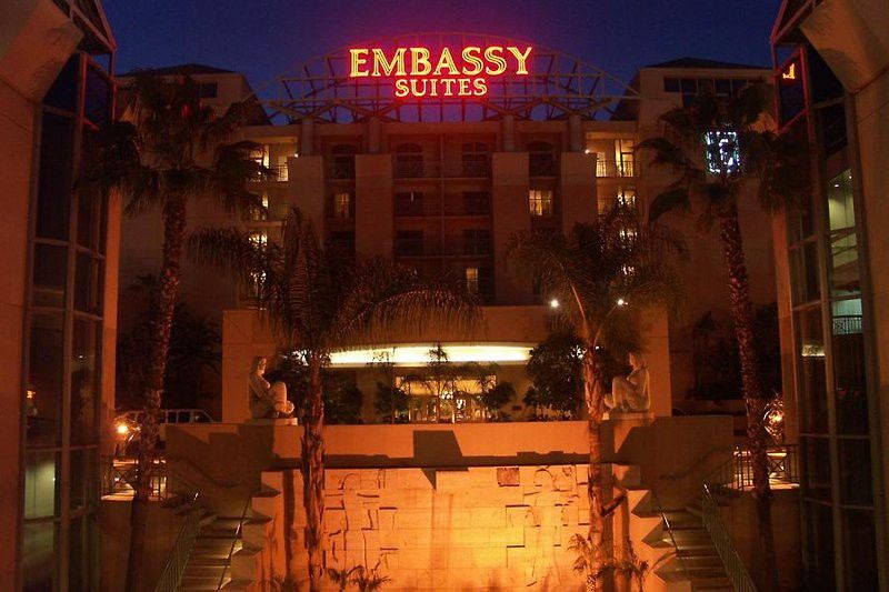 Embassy Suites By Hilton Brea - North Orange County מראה חיצוני תמונה